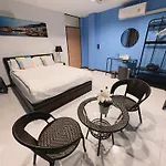 Noc House